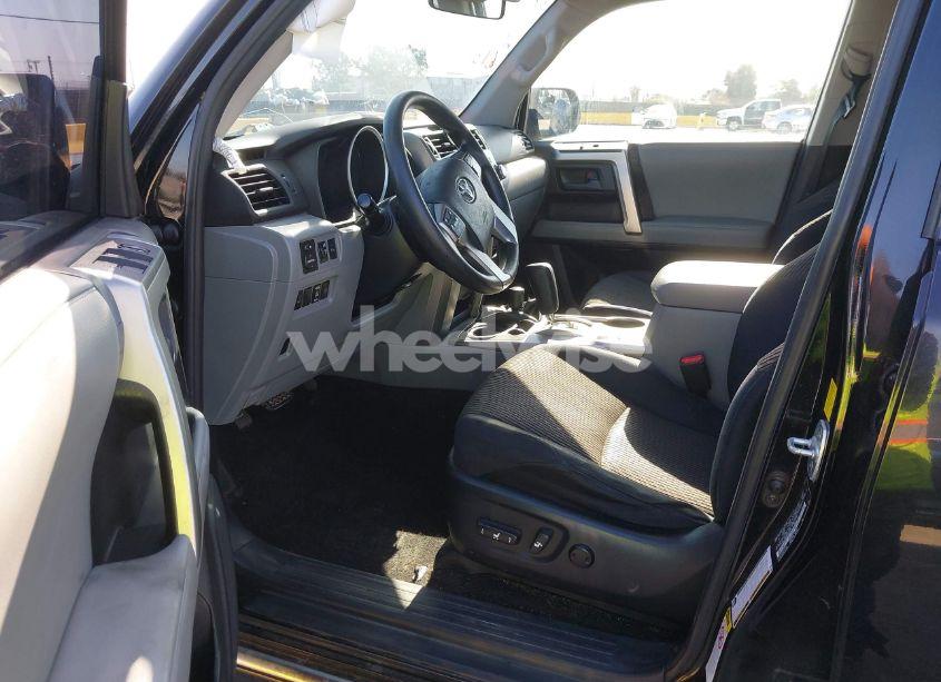 Photo 5 of 2011 Toyota 4runner SR5 V6 (VIN JTEBU5JR3B5059519)