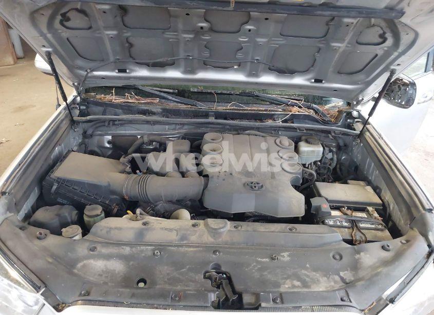 Photo 10 of 2013 Toyota 4runner SR5 (VIN JTEBU5JR3D5125795)