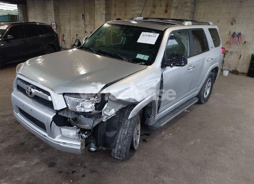 Photo 2 of 2013 Toyota 4runner SR5 (VIN JTEBU5JR3D5125795)