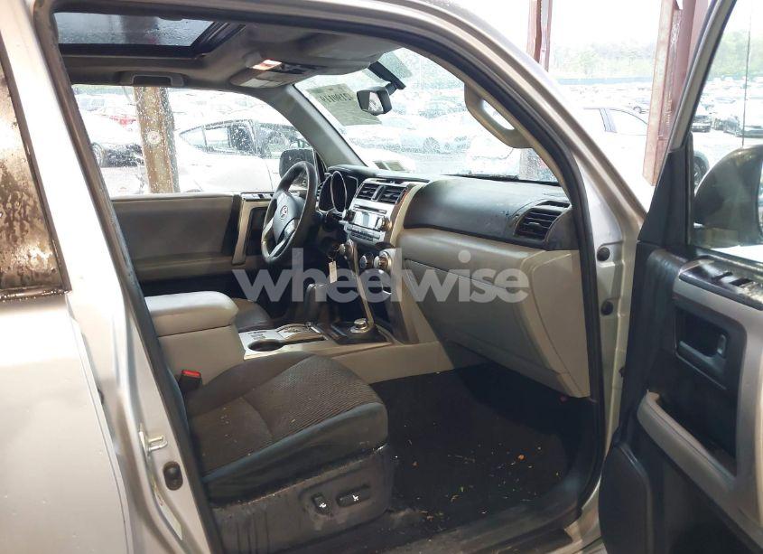 Photo 5 of 2013 Toyota 4runner SR5 (VIN JTEBU5JR3D5125795)