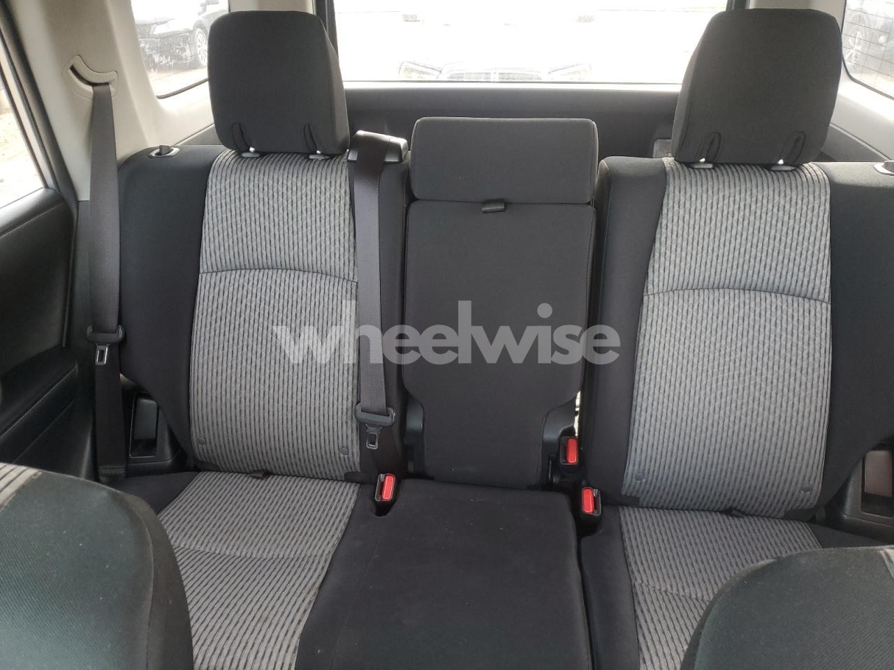 Photo 10 of 2014 TOYOTA 4RUNNER SR5 (VIN JTEBU5JR3E5195931)