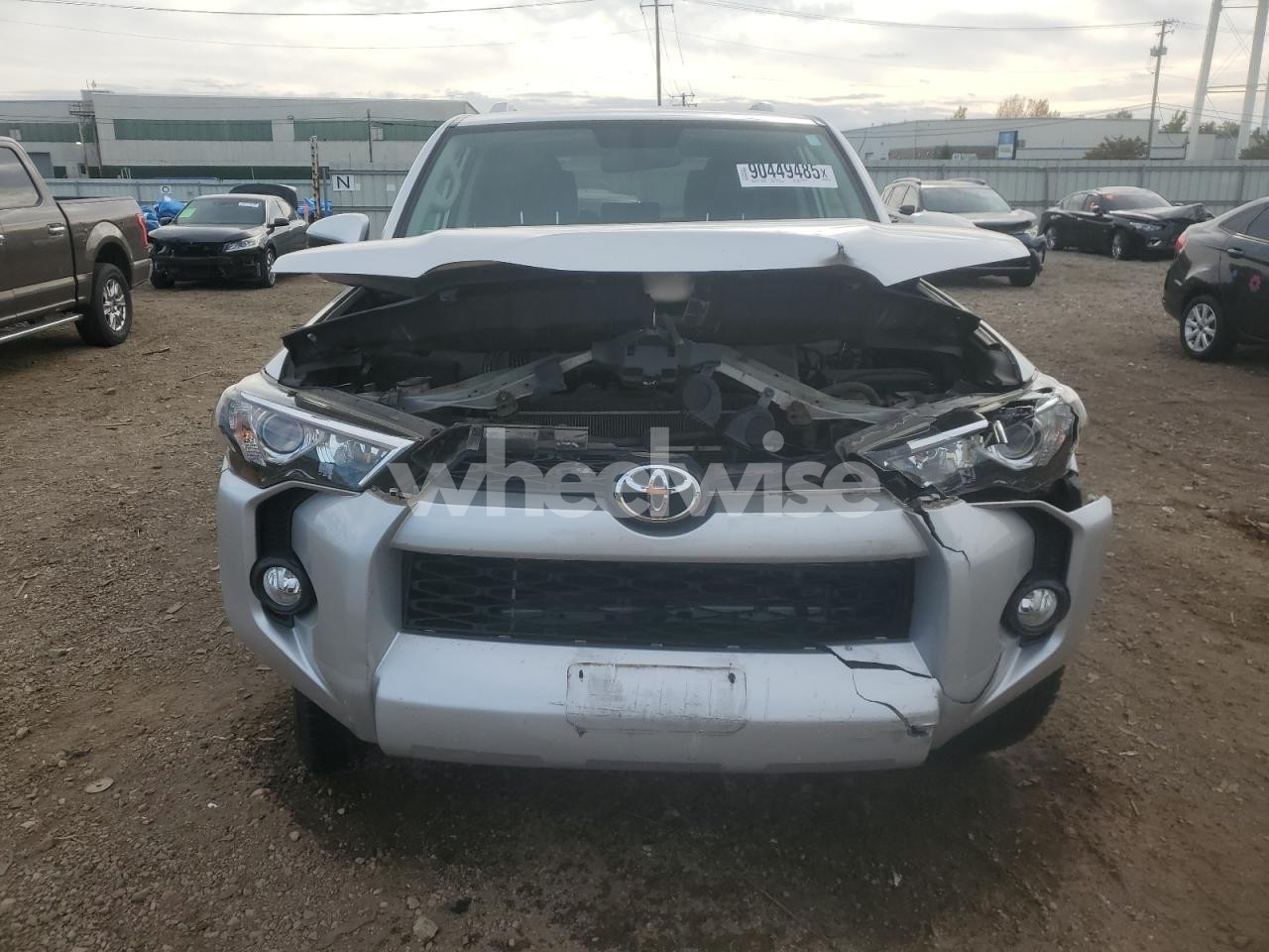 Photo 5 of 2014 TOYOTA 4RUNNER SR5 (VIN JTEBU5JR3E5195931)