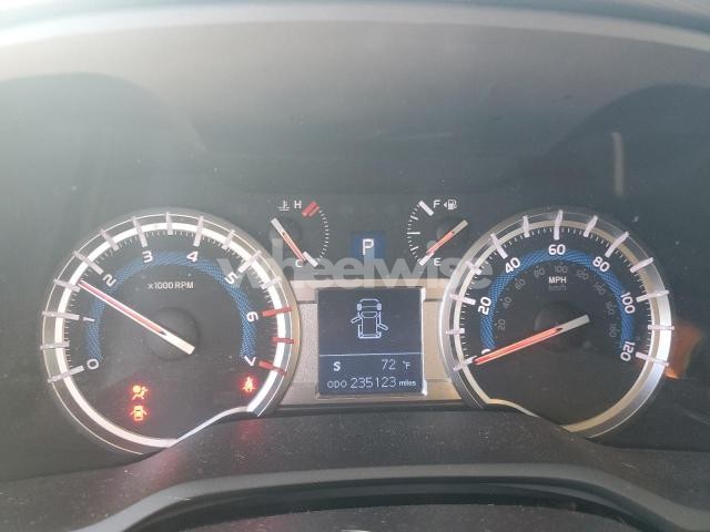 2016 TOYOTA 4RUNNER SR5/SR5 PREMIUM (VIN JTEBU5JR3G5365093) main photo