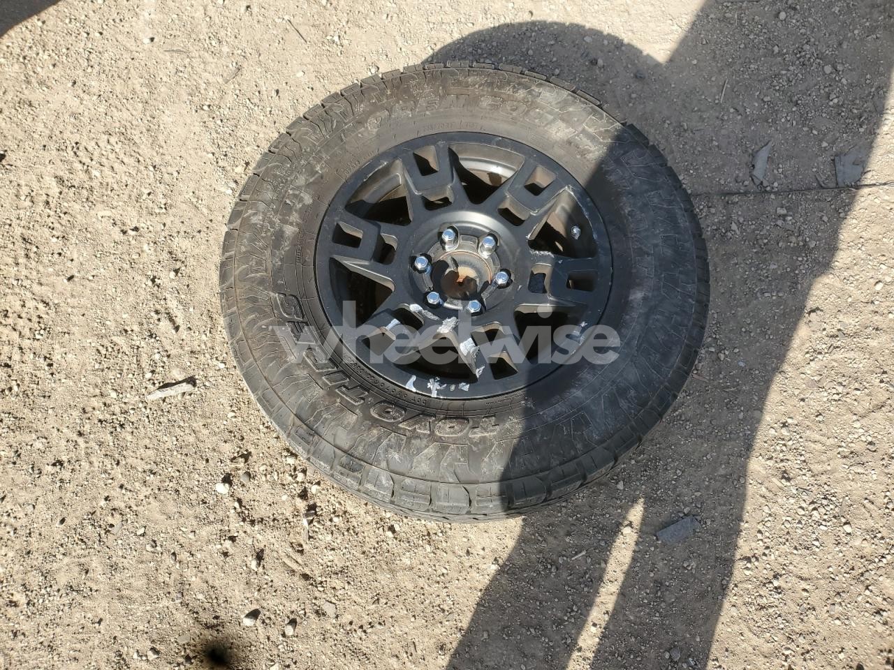 Photo 12 of 2016 TOYOTA 4RUNNER SR5/SR5 PREMIUM (VIN JTEBU5JR3G5383237)