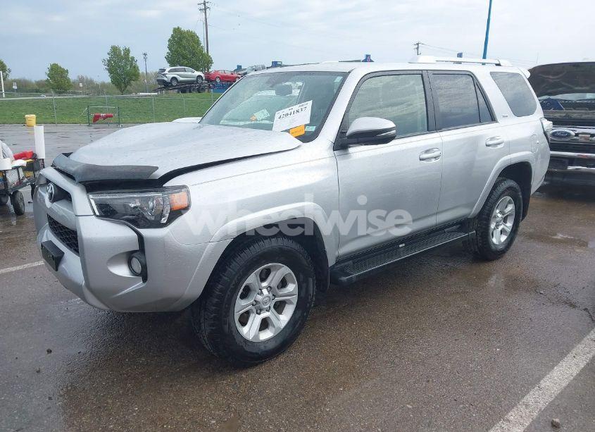 Photo 2 of 2017 Toyota 4runner SR5 PREMIUM (VIN JTEBU5JR3H5433541)