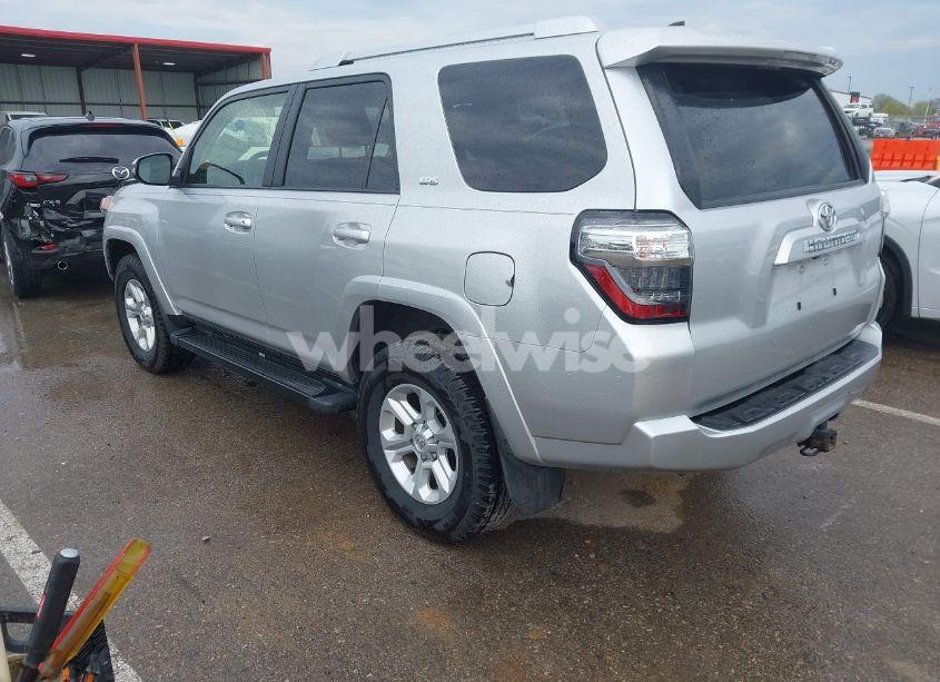 Photo 3 of 2017 Toyota 4runner SR5 PREMIUM (VIN JTEBU5JR3H5433541)