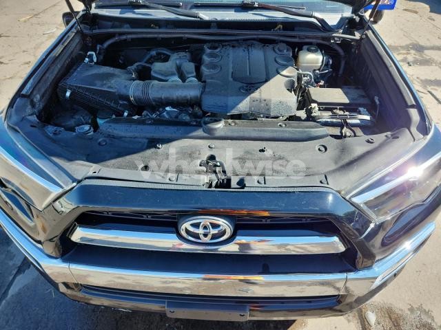 Photo 4 of 2018 TOYOTA 4RUNNER SR5/SR5 PREMIUM (VIN JTEBU5JR3J5491476)