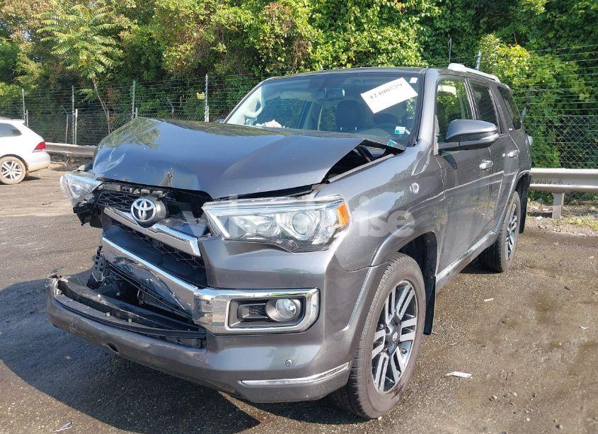 Photo 2 of 2018 Toyota 4runner LIMITED (VIN JTEBU5JR3J5510429)