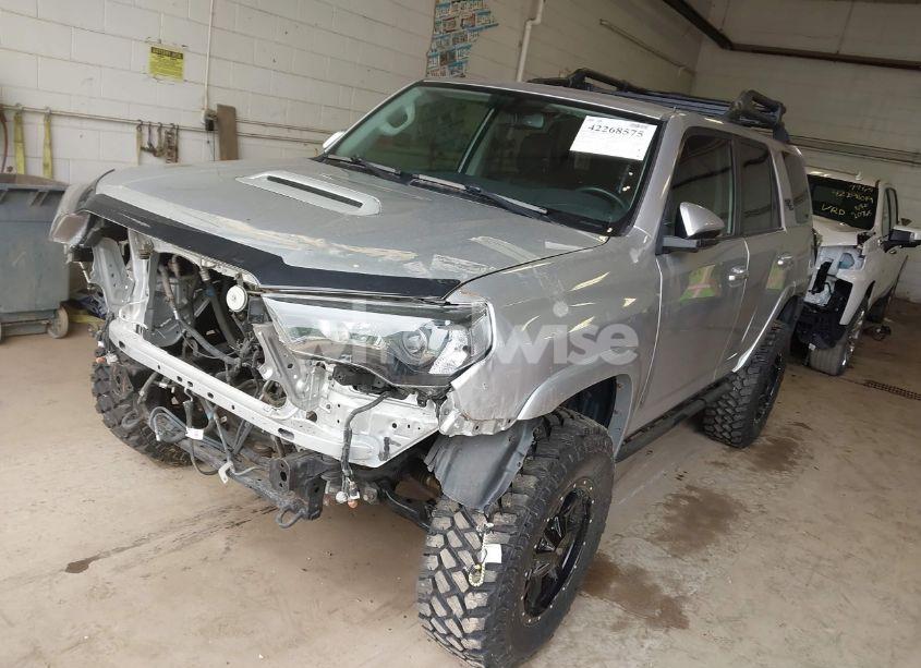 Photo 2 of 2018 Toyota 4runner TRD OFF ROAD PREMIUM (VIN JTEBU5JR3J5511337)