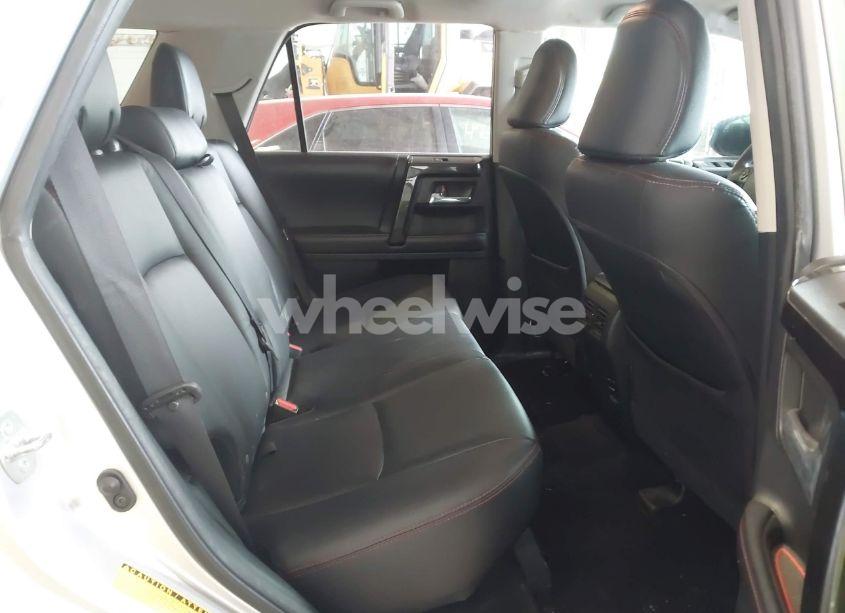 Photo 8 of 2018 Toyota 4runner TRD OFF ROAD PREMIUM (VIN JTEBU5JR3J5511337)