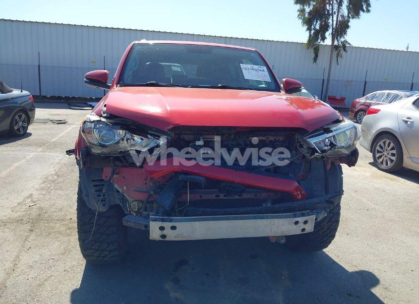 Photo 12 of 2018 Toyota 4runner SR5 PREMIUM (VIN JTEBU5JR3J5588273)