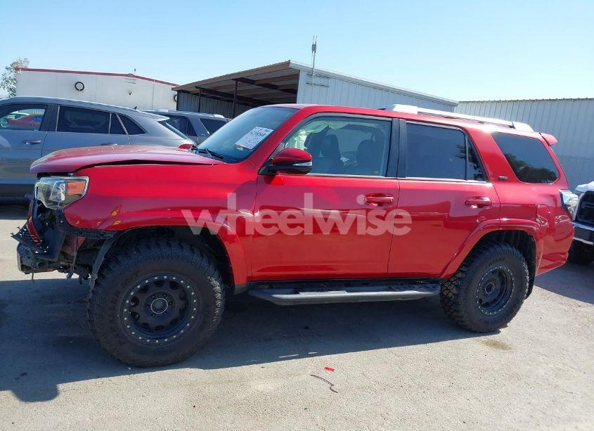 Photo 14 of 2018 Toyota 4runner SR5 PREMIUM (VIN JTEBU5JR3J5588273)