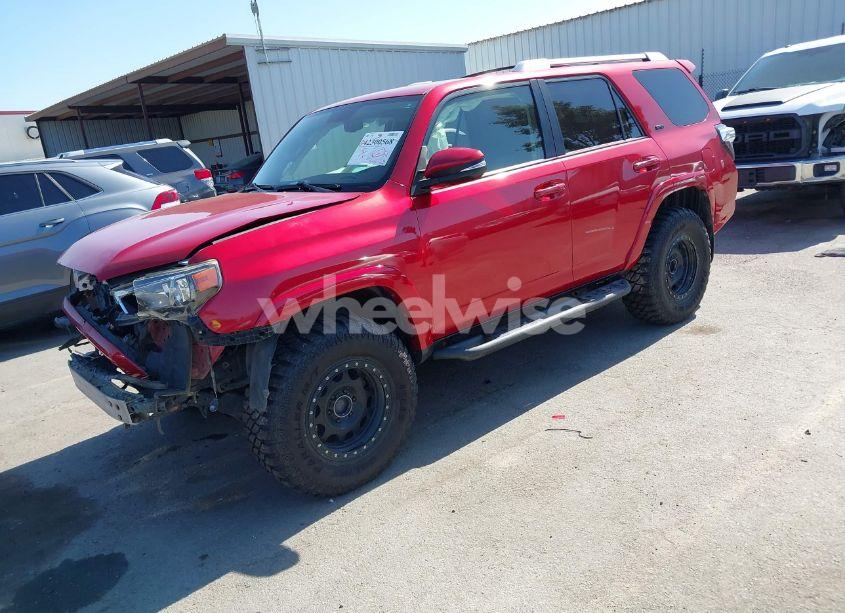 Photo 2 of 2018 Toyota 4runner SR5 PREMIUM (VIN JTEBU5JR3J5588273)