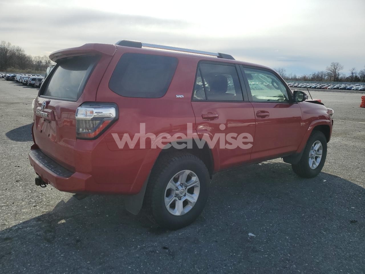 Photo 3 of 2020 TOYOTA 4RUNNER SR5/SR5 PREMIUM (VIN JTEBU5JR3L5770364)