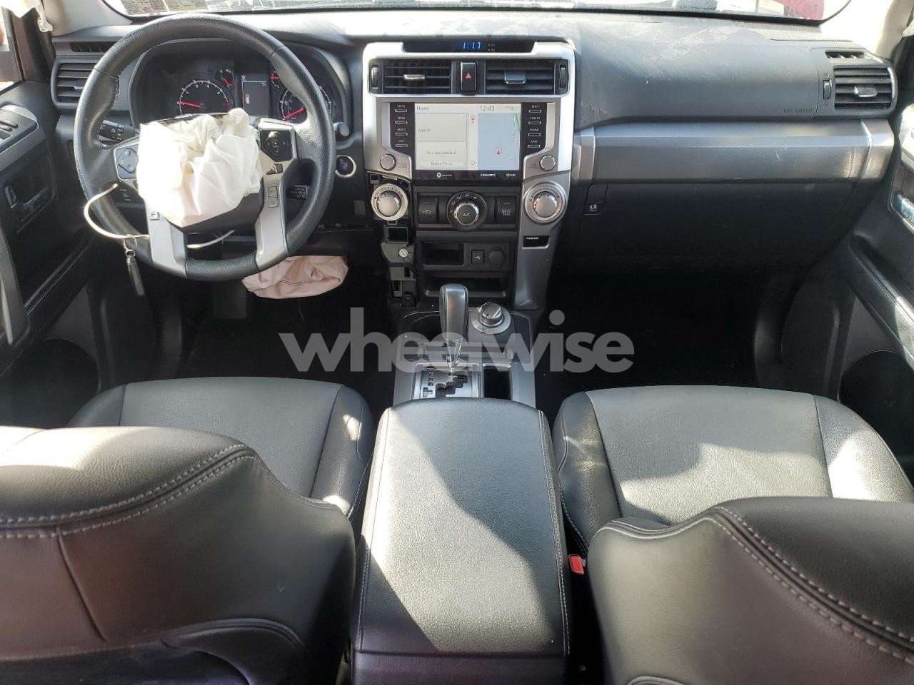 Photo 8 of 2020 TOYOTA 4RUNNER SR5/SR5 PREMIUM (VIN JTEBU5JR3L5770364)