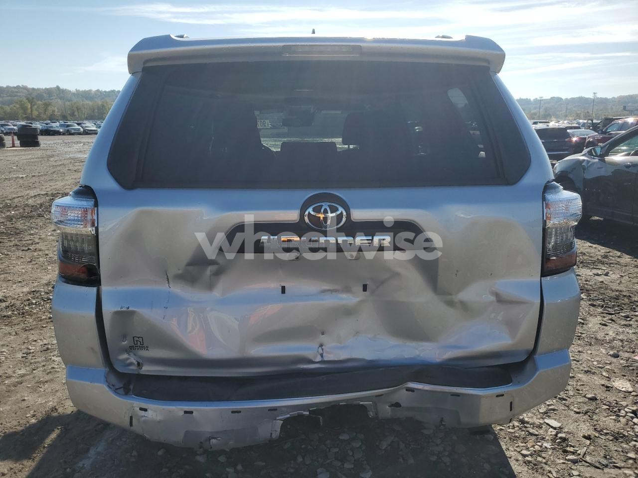Photo 6 of 2020 TOYOTA 4RUNNER SR5/SR5 PREMIUM (VIN JTEBU5JR3M5885533)