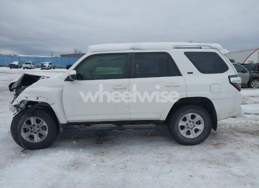 Photo 15 of 2015 Toyota 4runner SR5 (VIN JTEBU5JR4F5218442)