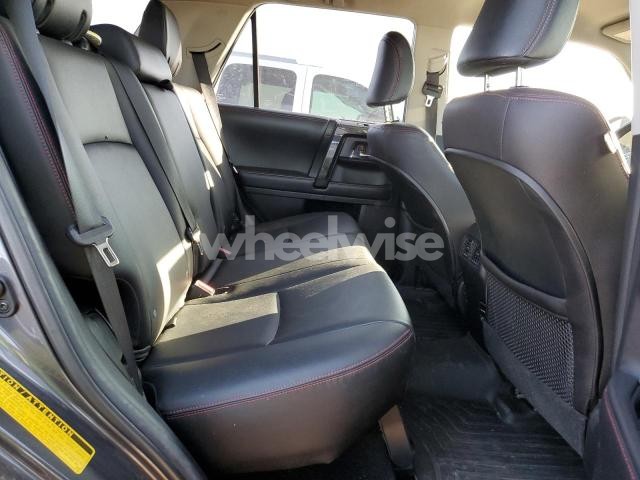 Photo 3 of 2016 TOYOTA 4RUNNER SR5/SR5 PREMIUM (VIN JTEBU5JR4G5356600)