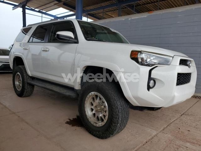 Photo 5 of 2017 TOYOTA 4RUNNER SR5/SR5 PREMIUM (VIN JTEBU5JR4H5469061)