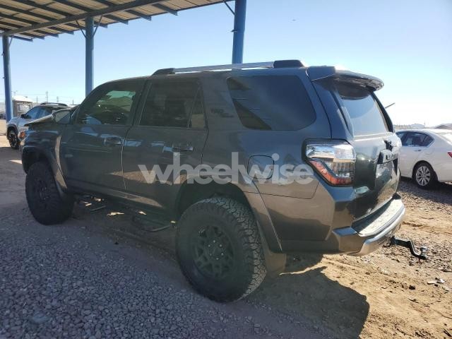 Photo 2 of 2018 TOYOTA 4RUNNER SR5/SR5 PREMIUM (VIN JTEBU5JR4J5521732)