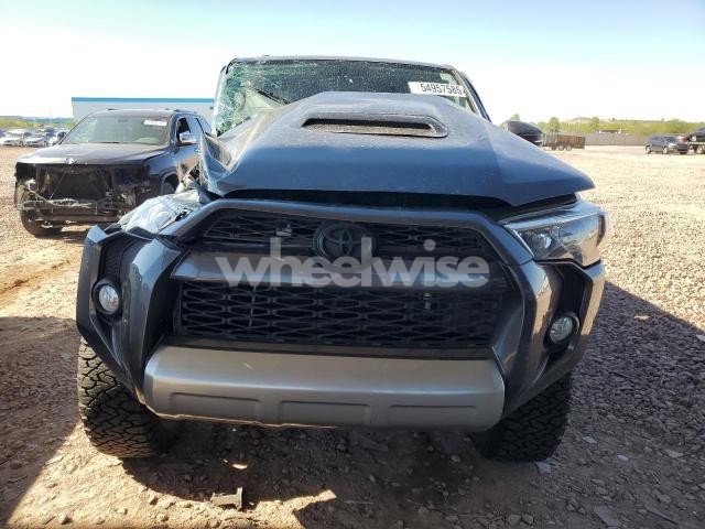 Photo 7 of 2018 TOYOTA 4RUNNER SR5/SR5 PREMIUM (VIN JTEBU5JR4J5521732)