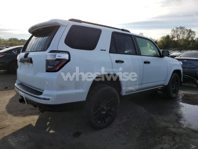 Photo 13 of 2019 TOYOTA 4RUNNER SR5/SR5 PREMIUM (VIN JTEBU5JR4K5614980)