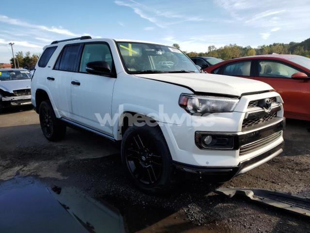 Photo 3 of 2019 TOYOTA 4RUNNER SR5/SR5 PREMIUM (VIN JTEBU5JR4K5614980)