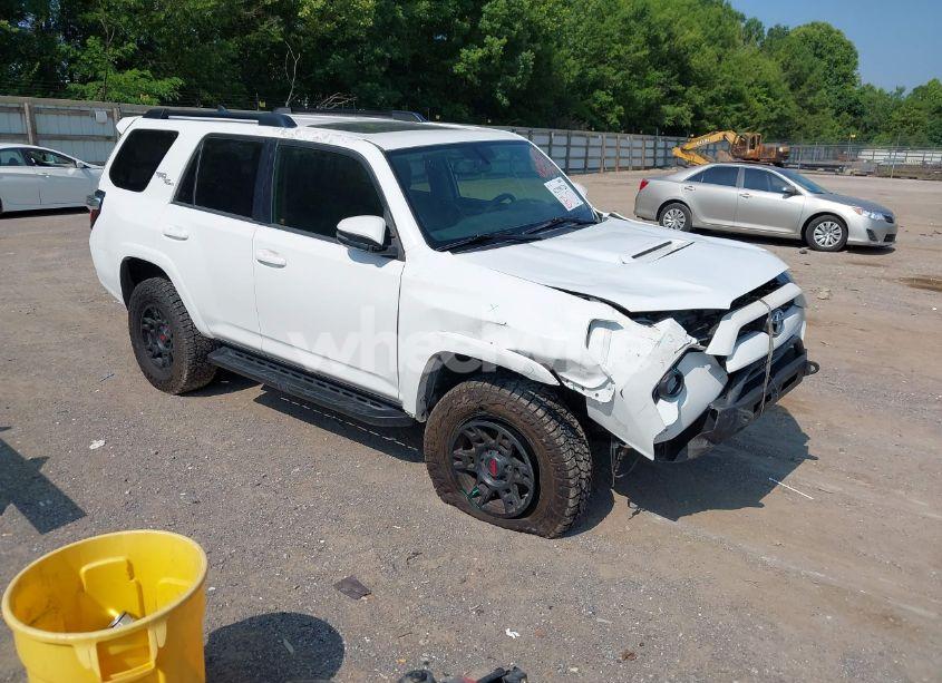 2019 Toyota 4runner TRD OFF ROAD PREMIUM (VIN JTEBU5JR4K5659014) main photo