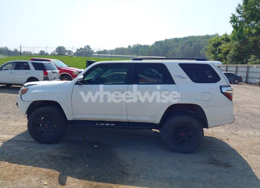 Photo 14 of 2019 Toyota 4runner TRD OFF ROAD PREMIUM (VIN JTEBU5JR4K5659014)