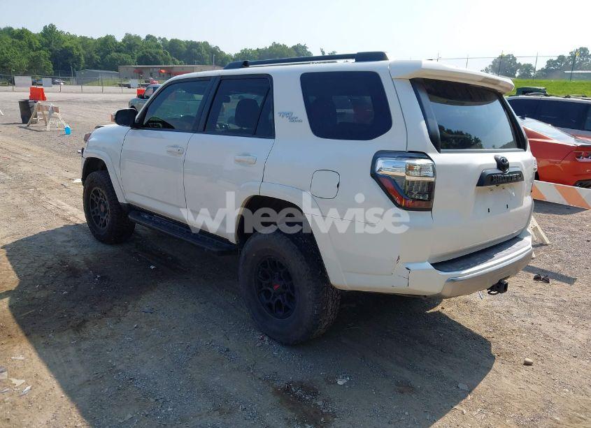 Photo 3 of 2019 Toyota 4runner TRD OFF ROAD PREMIUM (VIN JTEBU5JR4K5659014)