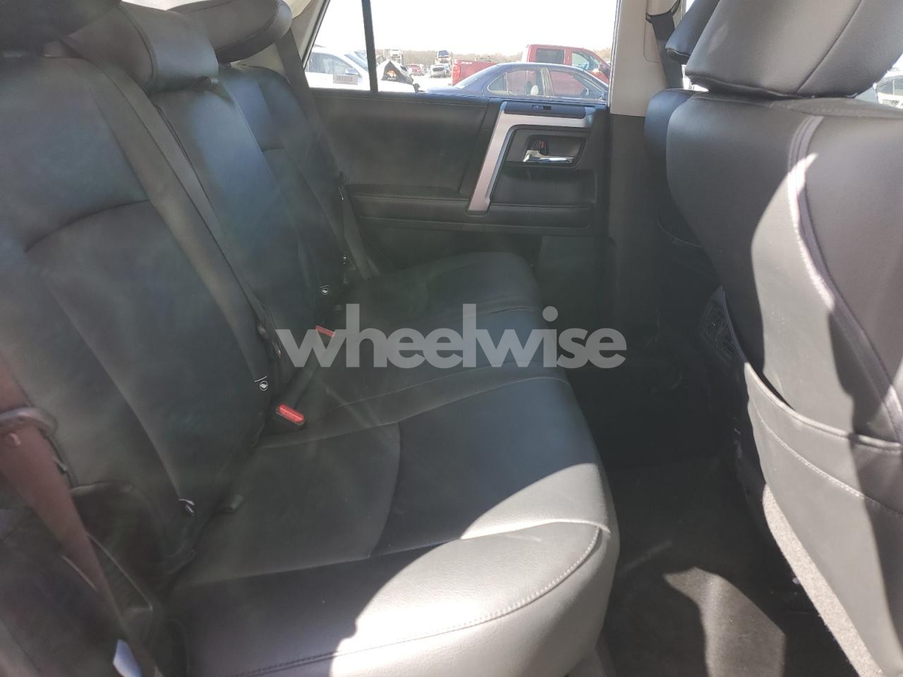 Photo 11 of 2019 TOYOTA 4RUNNER SR5/SR5 PREMIUM (VIN JTEBU5JR4K5668487)