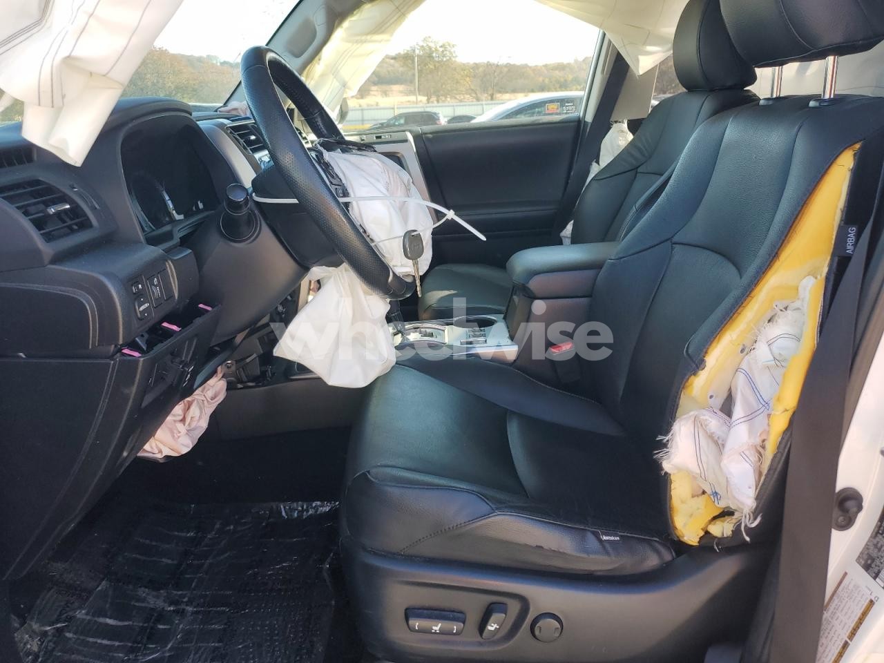 Photo 7 of 2019 TOYOTA 4RUNNER SR5/SR5 PREMIUM (VIN JTEBU5JR4K5668487)