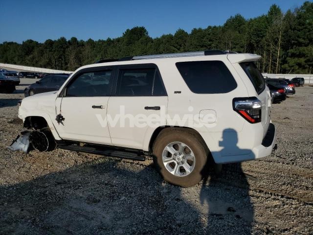 Photo 3 of 2019 TOYOTA 4RUNNER SR5/SR5 PREMIUM (VIN JTEBU5JR4K5720278)