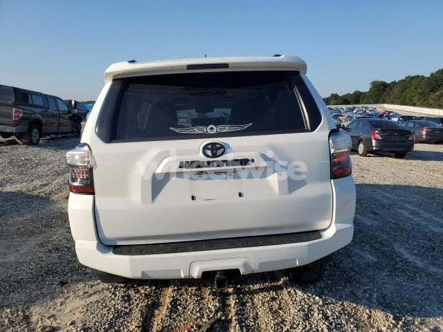 Photo 9 of 2019 TOYOTA 4RUNNER SR5/SR5 PREMIUM (VIN JTEBU5JR4K5720278)