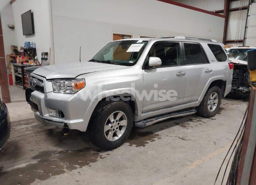 Photo 2 of 2011 Toyota 4runner SR5 V6 (VIN JTEBU5JR5B5055388)