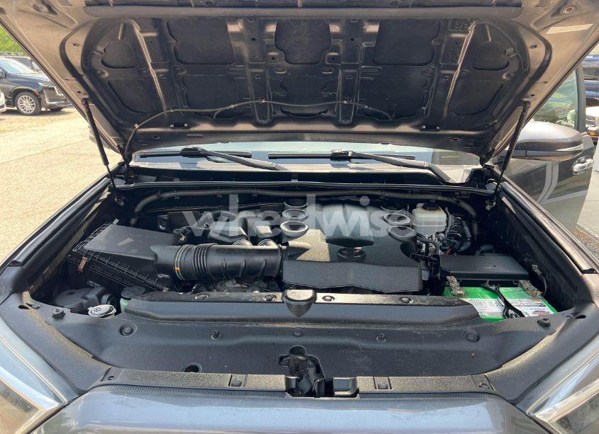 Photo 10 of 2014 Toyota 4runner SR5/LIMITED/TRAIL (VIN JTEBU5JR5E5197924)