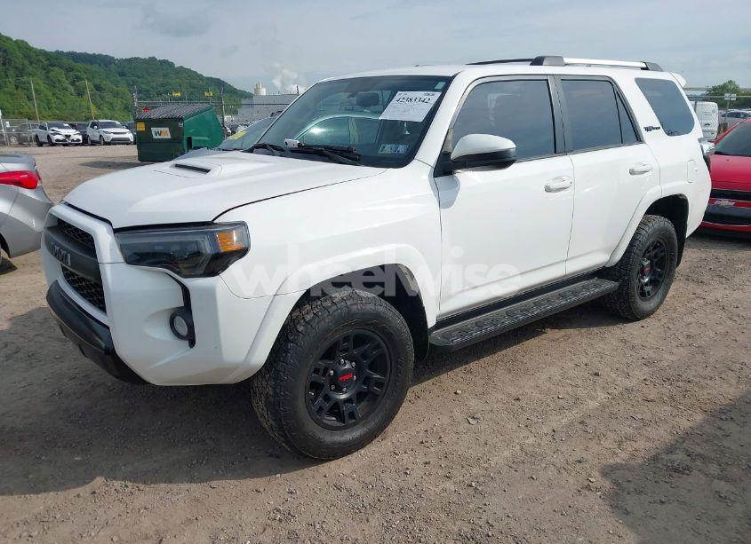 Photo 2 of 2015 Toyota 4runner TRD PRO (VIN JTEBU5JR5F5254043)