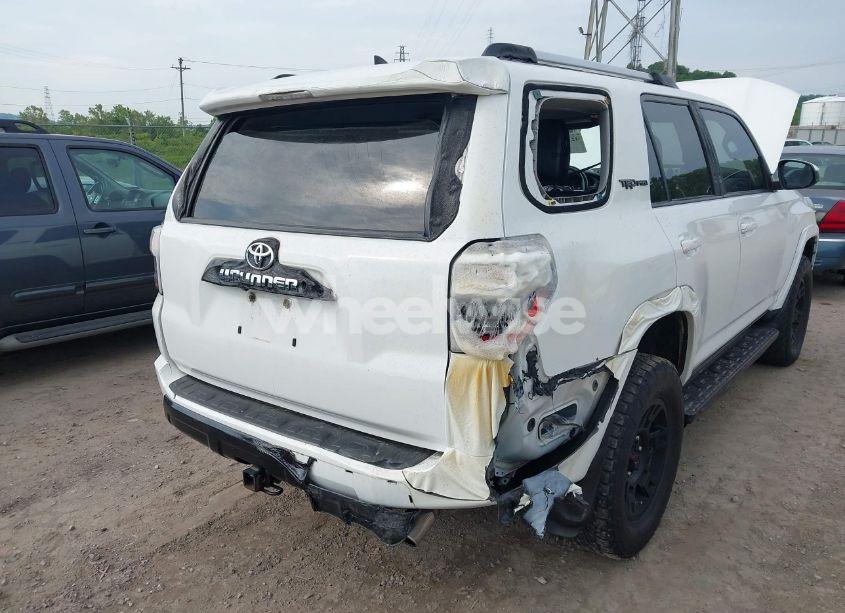 Photo 6 of 2015 Toyota 4runner TRD PRO (VIN JTEBU5JR5F5254043)