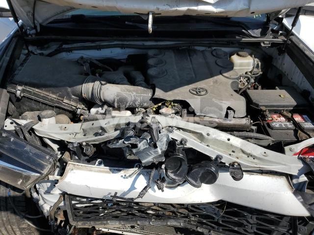 Photo 2 of 2017 TOYOTA 4RUNNER SR5/SR5 PREMIUM (VIN JTEBU5JR5H5418796)