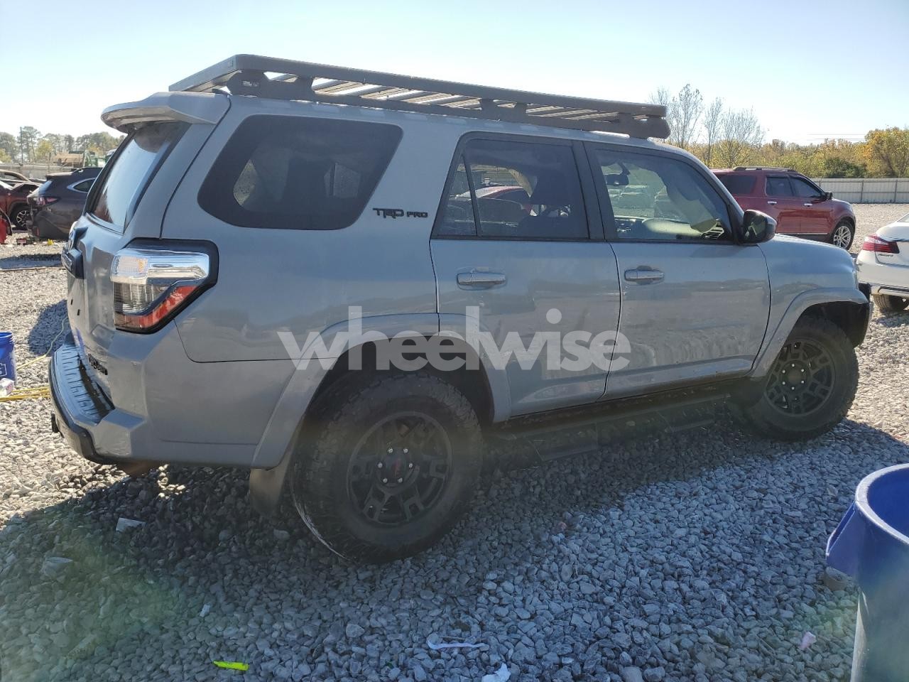 Photo 3 of 2017 TOYOTA 4RUNNER SR5/SR5 PREMIUM (VIN JTEBU5JR5H5421309)
