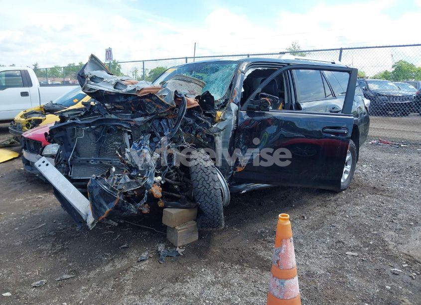 Photo 2 of 2017 Toyota 4runner SR5 PREMIUM (VIN JTEBU5JR5H5468940)