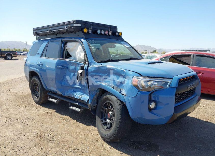 2018 Toyota 4runner TRD PRO (VIN JTEBU5JR5J5488241) main photo