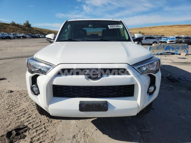 Photo 12 of 2018 TOYOTA 4RUNNER SR5/SR5 PREMIUM (VIN JTEBU5JR5J5561253)