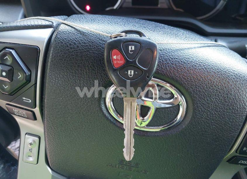 Photo 11 of 2019 Toyota 4runner SR5 PREMIUM (VIN JTEBU5JR5K5627964)