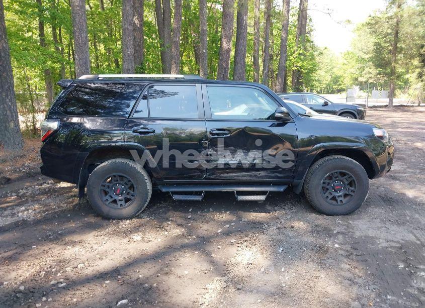 Photo 13 of 2019 Toyota 4runner SR5 PREMIUM (VIN JTEBU5JR5K5627964)
