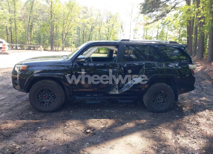 Photo 14 of 2019 Toyota 4runner SR5 PREMIUM (VIN JTEBU5JR5K5627964)
