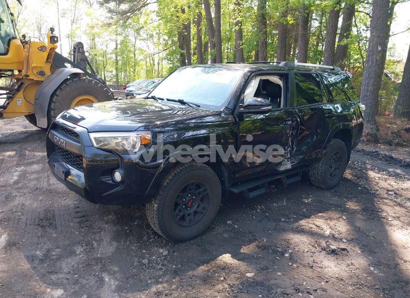 Photo 2 of 2019 Toyota 4runner SR5 PREMIUM (VIN JTEBU5JR5K5627964)