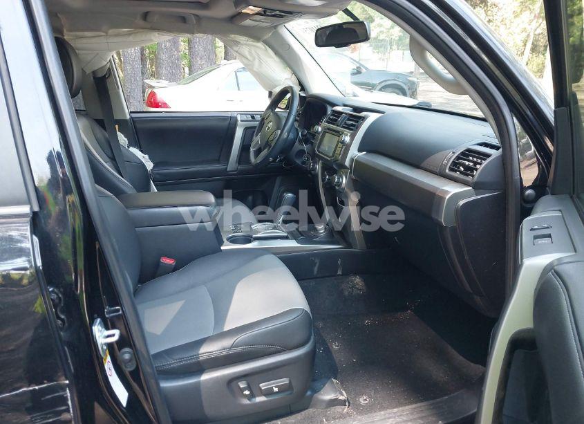 Photo 5 of 2019 Toyota 4runner SR5 PREMIUM (VIN JTEBU5JR5K5627964)