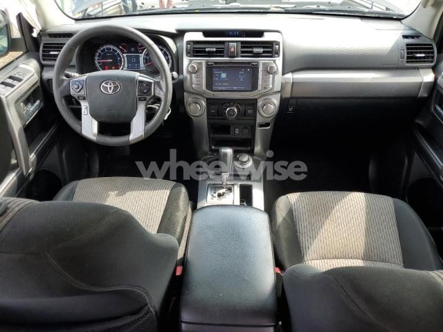 2019 TOYOTA 4RUNNER SR5/SR5 PREMIUM (VIN JTEBU5JR5K5701352) main photo