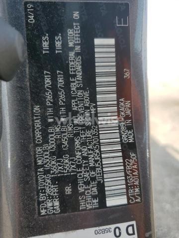 Photo 3 of 2019 TOYOTA 4RUNNER SR5/SR5 PREMIUM (VIN JTEBU5JR5K5701352)